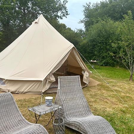 Chambre Au Jardin Tente De Charme Eguzon-Chantome Exteriér fotografie